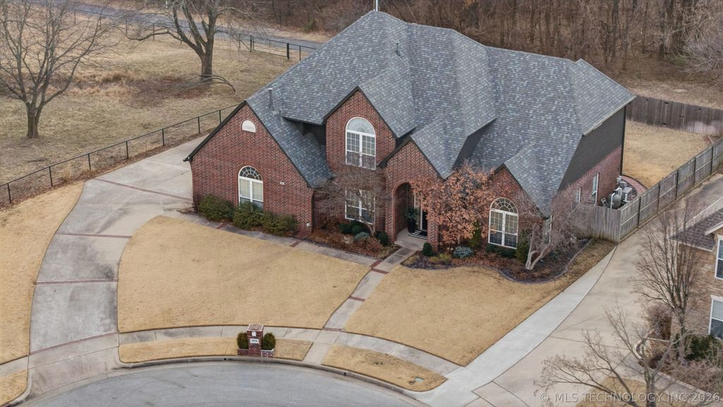 3816 S Butternut Avenue, Broken Arrow, OK 74011