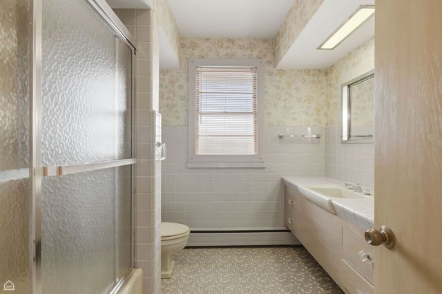 6543 Kolmar Avenue, Lincolnwood, IL 60712