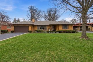 6543 Kolmar Avenue, Lincolnwood, IL 60712