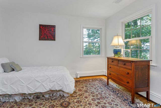 8 Mountain Trail, Stamford, CT 06903