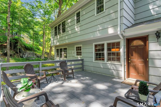 8 Mountain Trail, Stamford, CT 06903