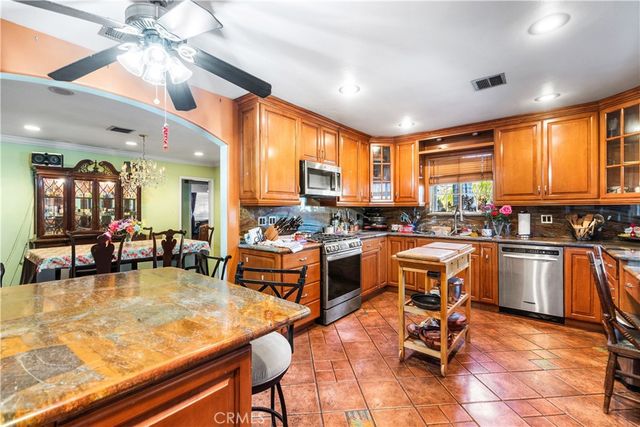 844 Larimore Avenue, La Puente, CA 91744