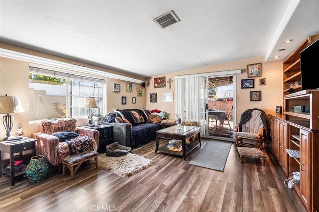 844 Larimore Avenue, La Puente, CA 91744