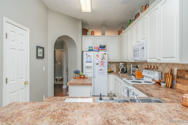 9211 HANSTON Place, Montgomery, AL 36117