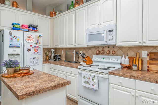 9211 HANSTON Place, Montgomery, AL 36117