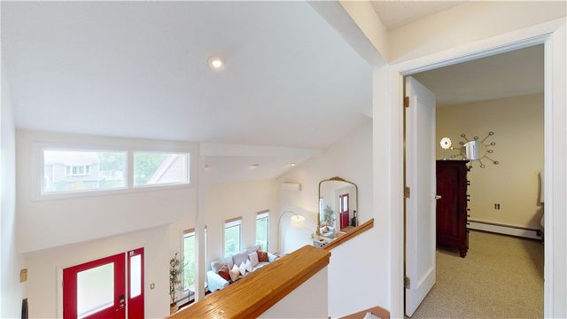 35 Lilly Lane, Narragansett, RI 02882