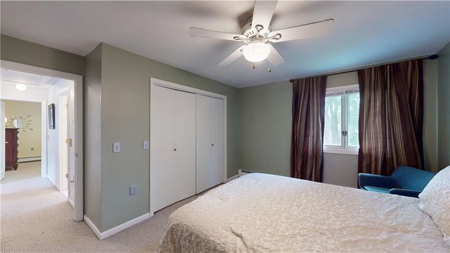 35 Lilly Lane, Narragansett, RI 02882