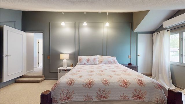 35 Lilly Lane, Narragansett, RI 02882