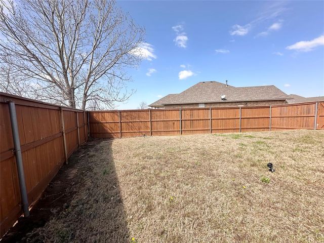 4400 Peach Tree, Shawnee, OK 74804