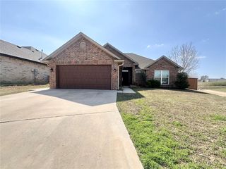 4400 Peach Tree, Shawnee, OK 74804