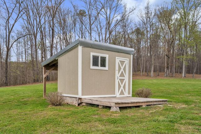 1809 County Road 50, Riceville, TN 37370