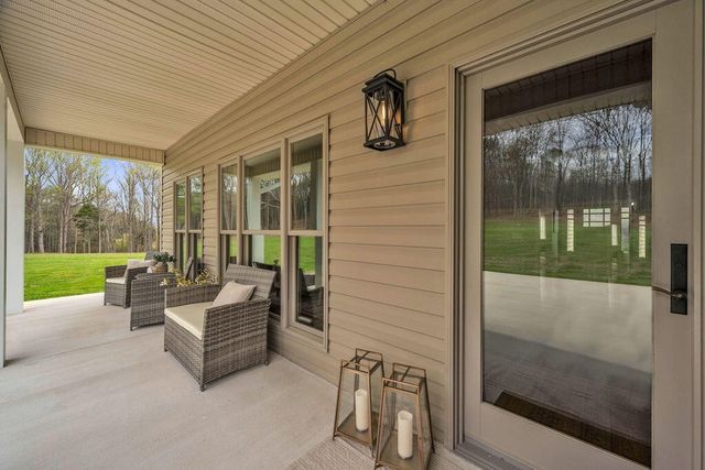 1809 County Road 50, Riceville, TN 37370