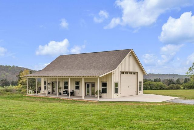 1809 County Road 50, Riceville, TN 37370