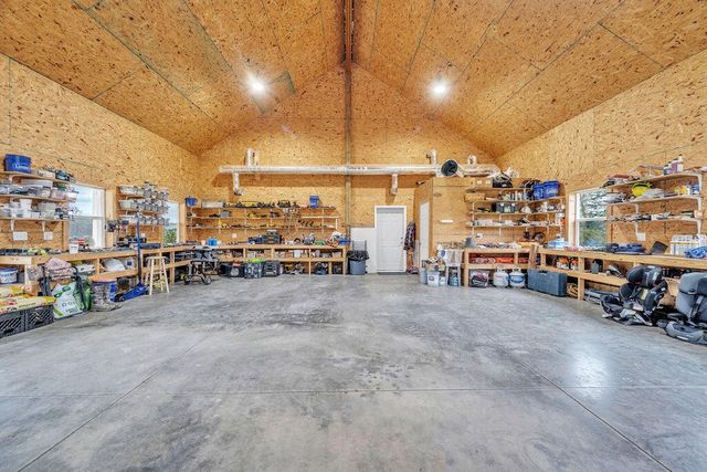 1809 County Road 50, Riceville, TN 37370