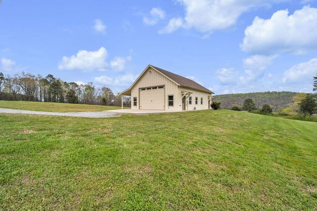 1809 County Road 50, Riceville, TN 37370