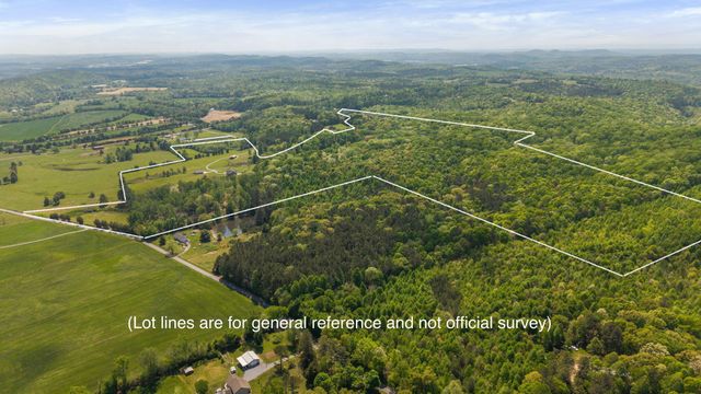 1809 County Road 50, Riceville, TN 37370
