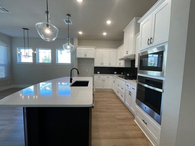 8825 Redding Street, North Richland Hills, TX 76180