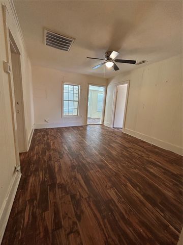 411 Evelyn Street, Mckinney, TX 75069