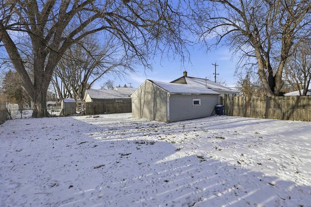 1123 9TH STREET, Green Bay, WI 54304