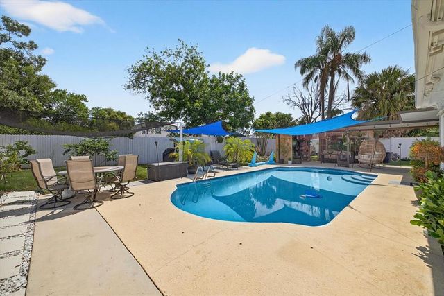 7321 BROOKVIEW CIRCLE, Tampa, FL 33634