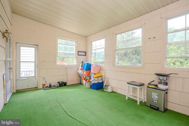 21 PENNINGTON, Colonia, NJ 07067