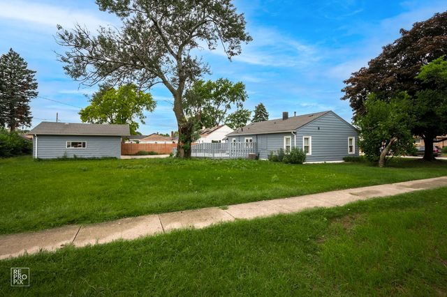 7101 W 115th Street, Worth, IL 60482