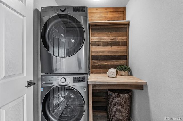 512 Blue Teal Drive, Castle Rock, CO 80104