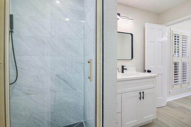 6903 Vinewood Circle, Houston, TX 77088