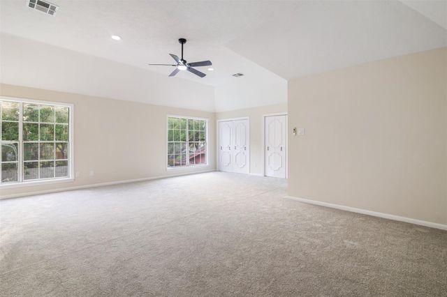 6903 Vinewood Circle, Houston, TX 77088