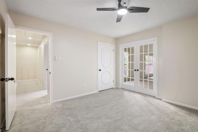 6903 Vinewood Circle, Houston, TX 77088