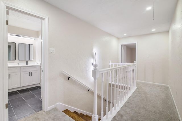 6903 Vinewood Circle, Houston, TX 77088