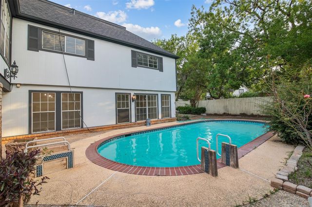 6903 Vinewood Circle, Houston, TX 77088