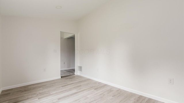 4891 Decker Avenue NE, Thornville, OH 43076