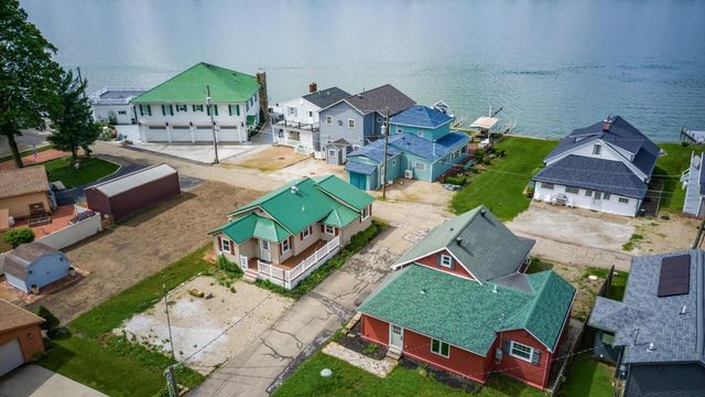 4891 Decker Avenue NE, Thornville, OH 43076