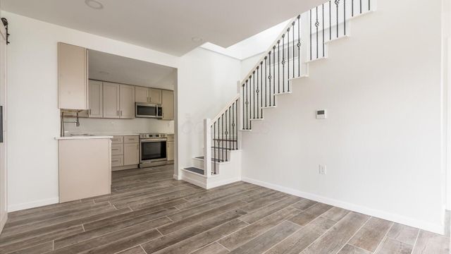 4891 Decker Avenue NE, Thornville, OH 43076