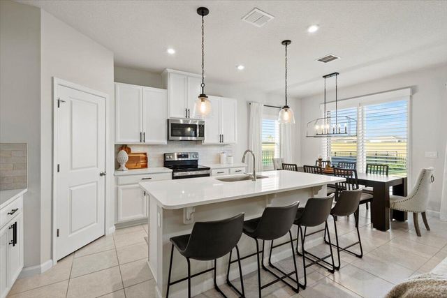 10645 SW Vasari Way, Port St Lucie, FL 34987