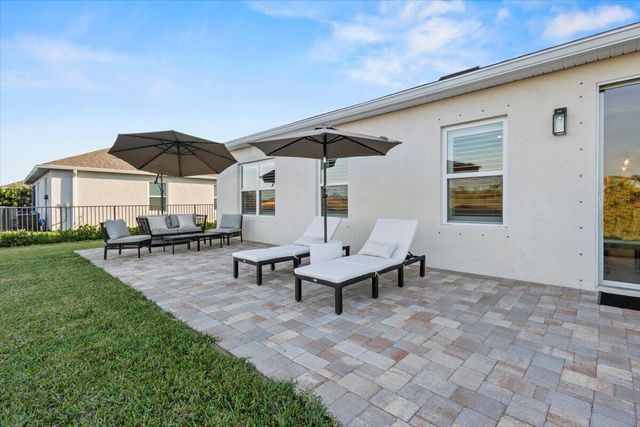 10645 SW Vasari Way, Port St Lucie, FL 34987