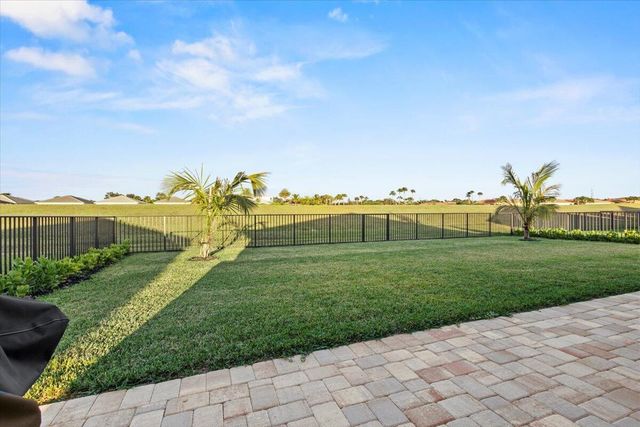 10645 SW Vasari Way, Port St Lucie, FL 34987