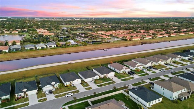 10645 SW Vasari Way, Port St Lucie, FL 34987