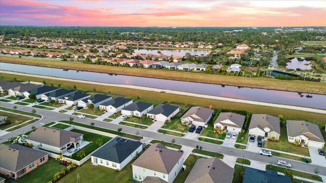 10645 SW Vasari Way, Port St Lucie, FL 34987