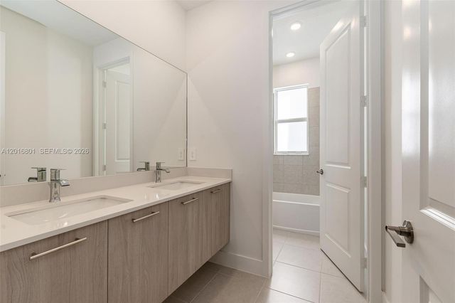 4480 SW 122nd Ter 0, Davie, FL 33330