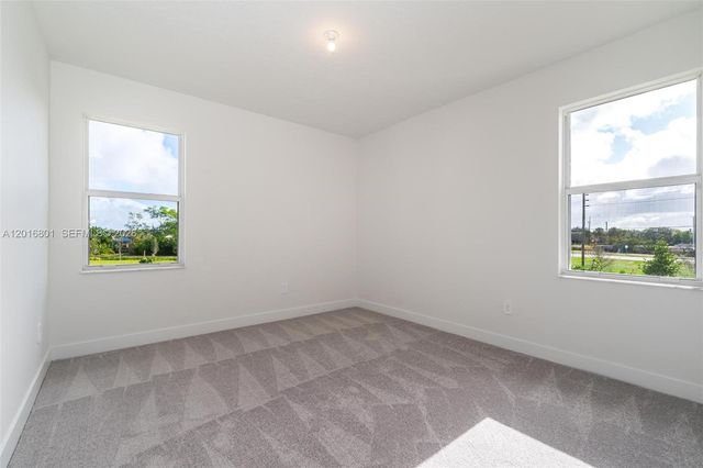 4480 SW 122nd Ter 0, Davie, FL 33330