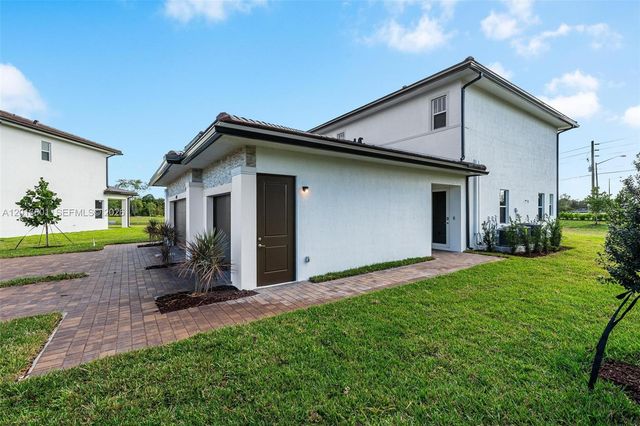 4480 SW 122nd Ter 0, Davie, FL 33330