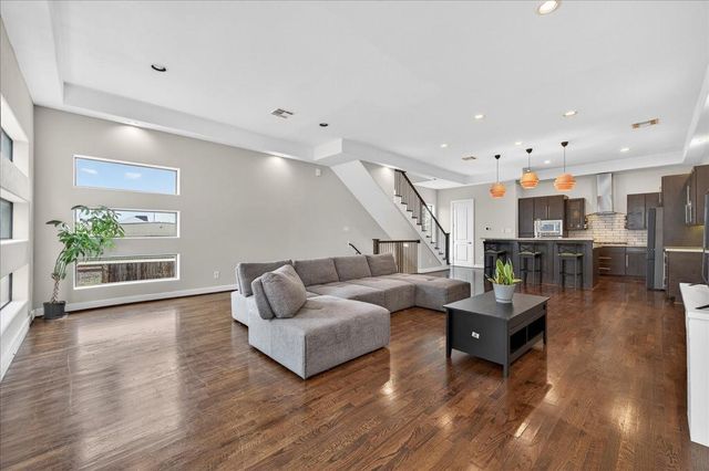 4608 Nett Street C, Houston, TX 77007