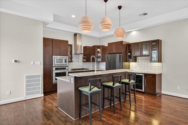 4608 Nett Street C, Houston, TX 77007