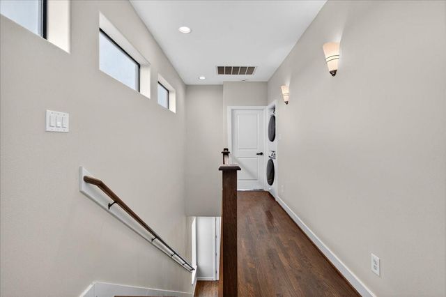 4608 Nett Street C, Houston, TX 77007