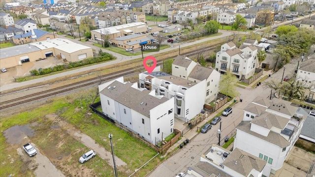 4608 Nett Street C, Houston, TX 77007