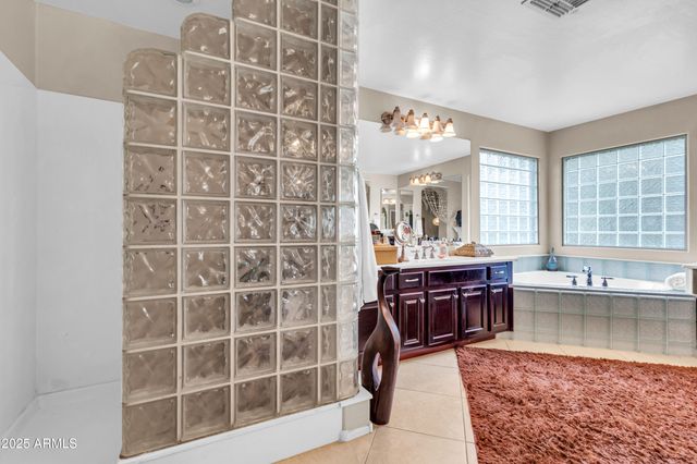 2913 E NOLAN Place, Chandler, AZ 85249