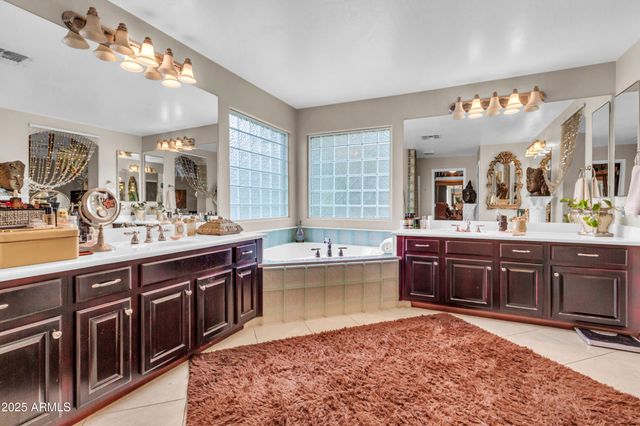 2913 E NOLAN Place, Chandler, AZ 85249