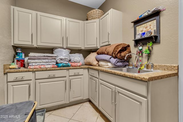 2913 E NOLAN Place, Chandler, AZ 85249